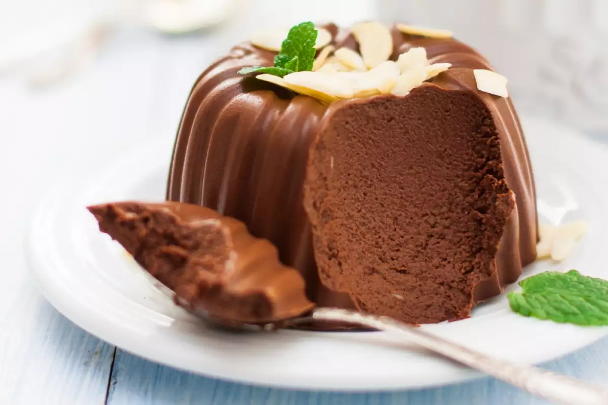Шоколадный торт желатин. Шоколадное суфле. Шоколадно творожное суфле. Шоколадное желе. Творожное суфле с какао.