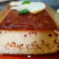 Карамельный пудинг с яблоками