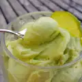 Домашнее мороженое с авокадо