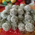 Полезные конфеты из фиников и грецких орехов