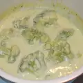 Брокколи с соусом Бешамель