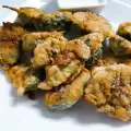 Брокколи в панировке с молочным соусом