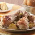 Курица с картошечкой в стеклянной форме для запекания