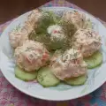 Густое кислое молоко с морковью и огурцами