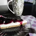 Легкий чизкейк с вареньем из черники