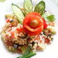 Чесночный салат с кускусом