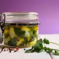 Маринованные яйца
