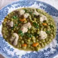 Рагу из гороха, моркови и свинины