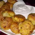 Картофельные котлеты с брынзой и чабером в духовке