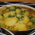 Рагу из картофеля и зеленого горошка