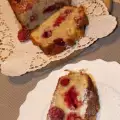 Кекс с замороженной малиной