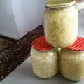 Простая квашеная капуста в банках с гималайской солью