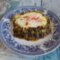 Щавель с рисом и яйцами в духовке