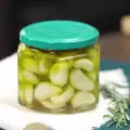 Маринованный чеснок с ароматными специями