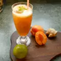 Освежавающий напиток с лаймом и абрикосами