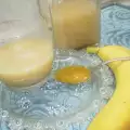 Целебный напиток с бананом и медом от бронхита и кашля