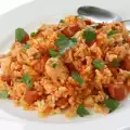 Помидоры с рисом и курицей в духовке