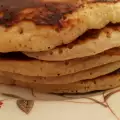 Блинчики с яйцами и бананами