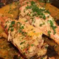 Тушеная рыба с лимоном и петрушкой