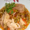 Утиное мясо с горошком
