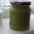 Песто из авокадо и грецких орехов