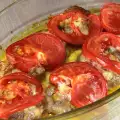 Пикантные котлеты с помидорами