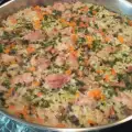 Кусочки курицы с рисом в духовке