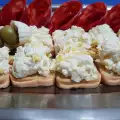 Тарелка с закусками