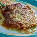 Полезные котлетки с гарниром и соусом