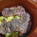 Запеченные ножки индейки с картофелем