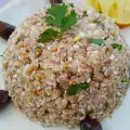 Салат из гречки и творога