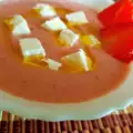Клубничный Гаспачо с сыром Фета и тимьяном