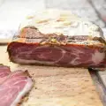 Мастерски приготовленная вяленая свиная шейка