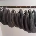 Колбаса из говядины с кумином и чабером