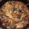 Телячий рубец с грибами в духовке