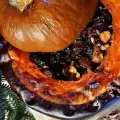 Праздничная фаршированная тыква с сухофруктами