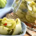Зеленые помидоры с чесноком