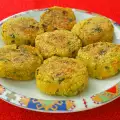 Веганские картофельные котлетки с мангольдом