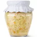 Зимний салат из капусты в банках
