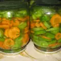Маринованные зелёные помидоры с морковью
