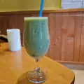 Простой смузи с бананом и киви