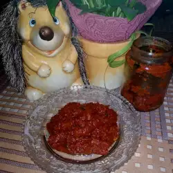 Аппетитная закуска с помидорами и печеным сладким перцем