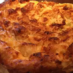Баница с луком-пореем и картофелем
