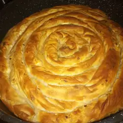 Раскатанная баница с брынзой и сыром