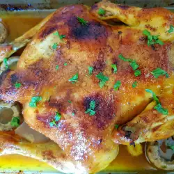 Медленно запеченная курица с грибами и маслом