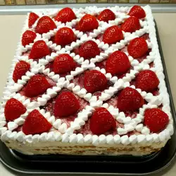 Торт из печенья с маскарпоне и джемом