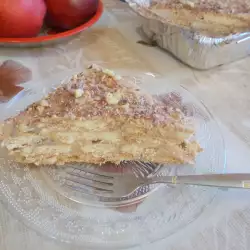 Торт из печенья с маскарпоне и шоколадной пастой