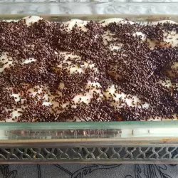Холодный торт из печенья с грецкими орехами