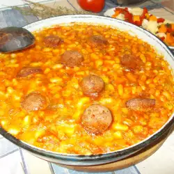 Плакия из белой фасоли с домашней колбасой