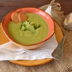 Крем-суп из брокколи с морковью